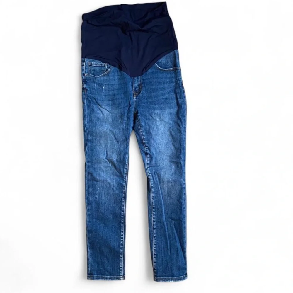 Pink Blush Maternity jeans in women’s size 30